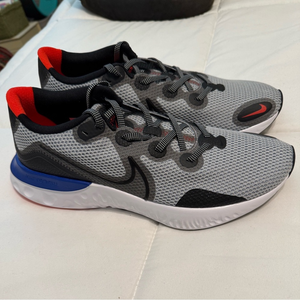Nikes Renew